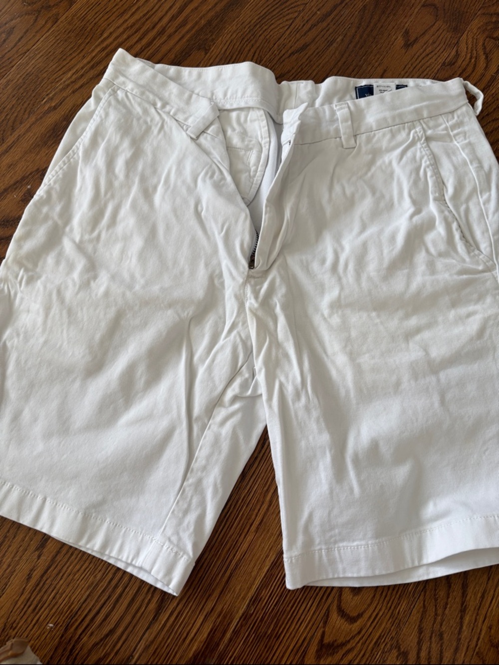Vineyard Vines White Flat-Front Cotton Chino Breaker Shorts